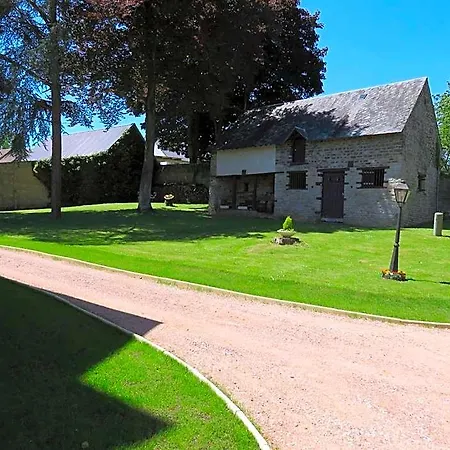 Le Manoir De Placy - D'hotes Bed & Breakfast 3*