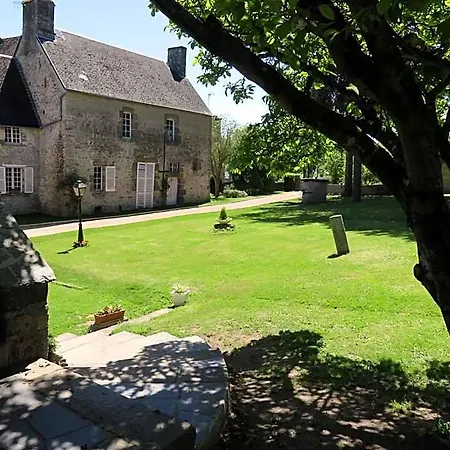 Le Manoir De Placy - D'hotes Bed & Breakfast 3*