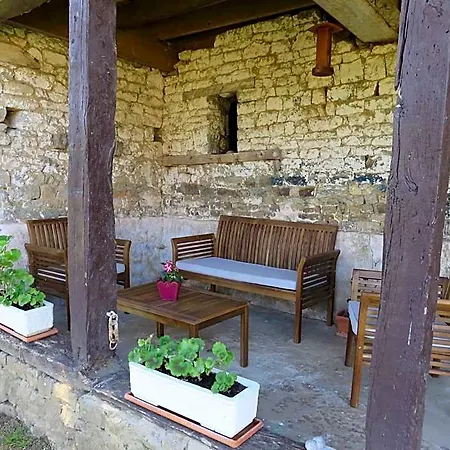 Le Manoir De Placy - D'hotes Bed & Breakfast 3*