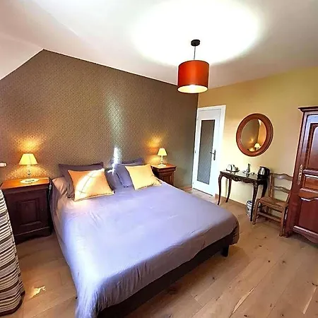 Le Manoir De Placy - D'hotes