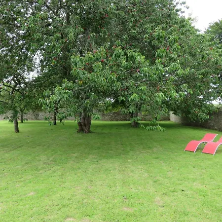 Bed & Breakfast Le Manoir De Placy - D'hotes 3*