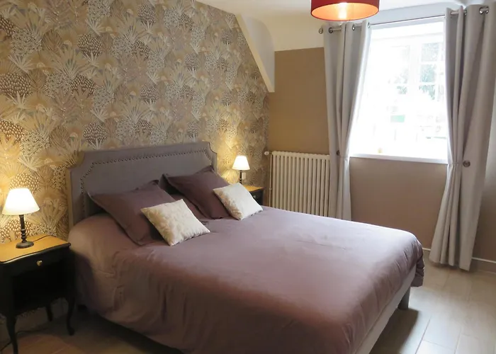 Le Manoir De Placy - D'hotes Bed & Breakfast